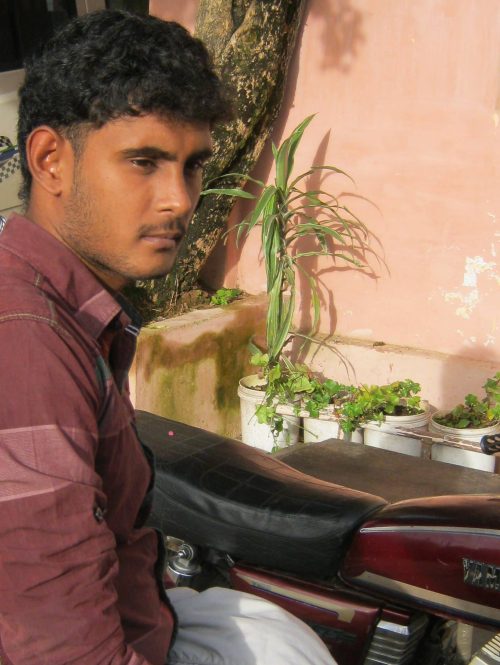 I want homely and sexy tamil girl i want long hair girl