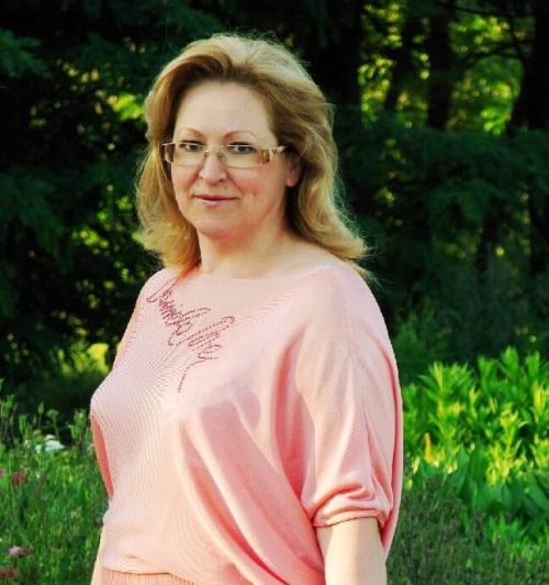 I'm looking for serious, educated man. With a good sense of humor, caring and...