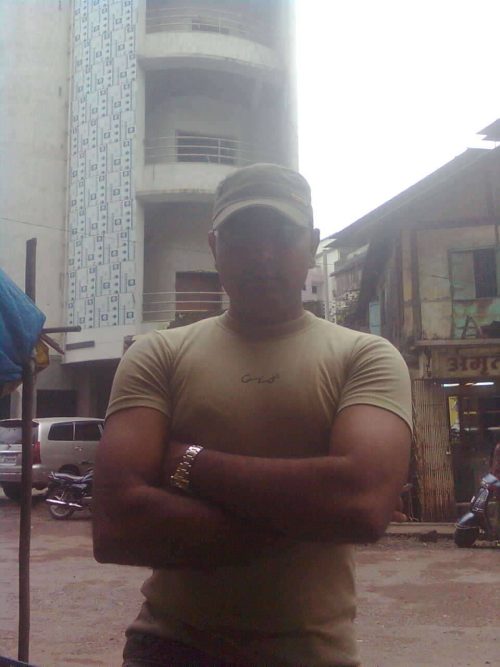 Hi my self karan i am staying in india (mumbai) and i was working as a chief ...