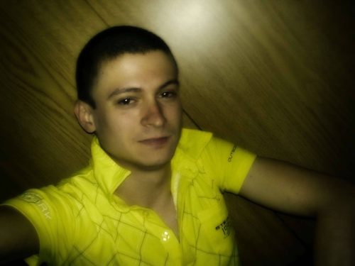 Hi a am a good guy searching a girl for frendship seriously.. ... ciao sono u...