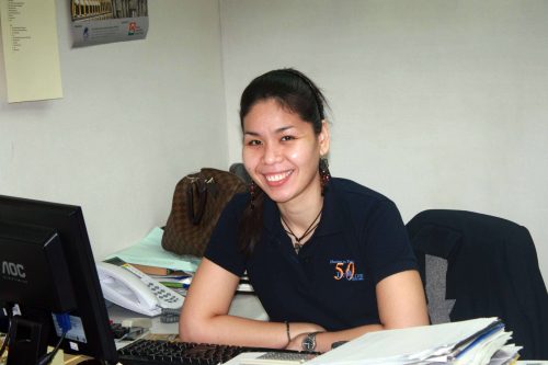 Guy who also have a career like me. Independent and willing to give her lady ...