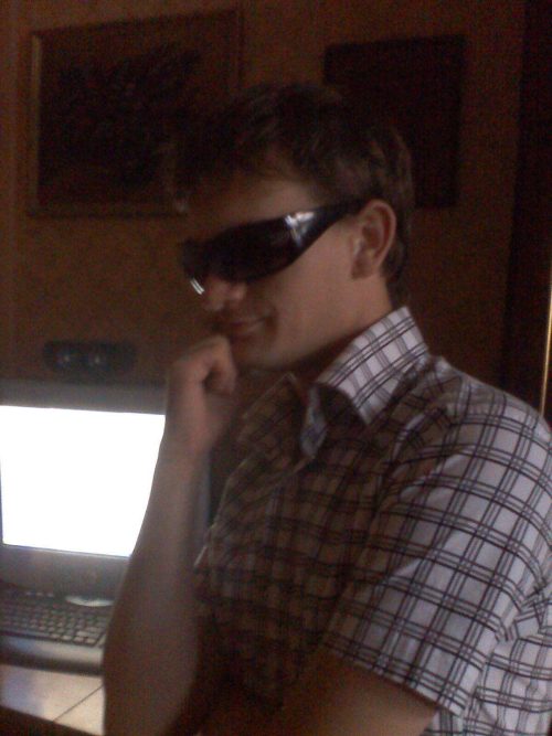 I am a very romantic man...I lokking for a Love....