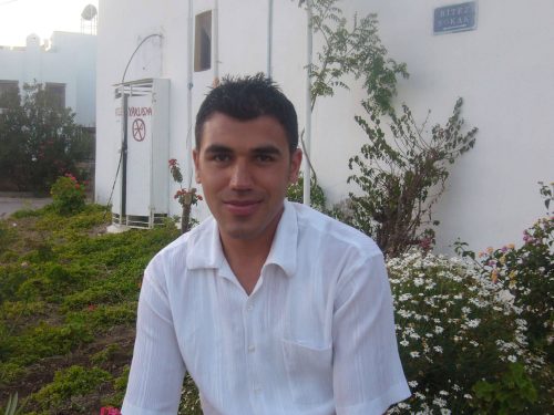 İ want meeting new friend and  talk enjoy time together.