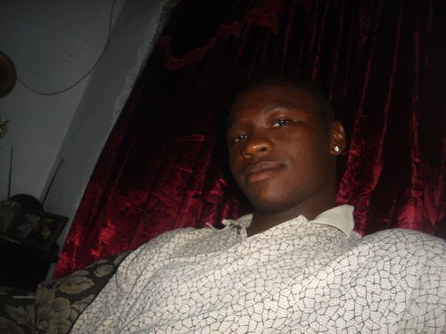 I am a very fun person who loves to talk, to meet new people. I am easy going...