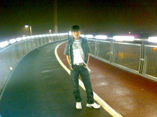 If u wnt to talk to me then call me on my cell 00447574214541 or mail me pari...