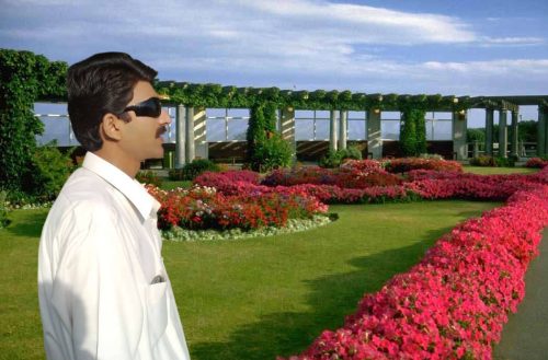 I m loveing careing honest decent faithfull easy going respective kind person...