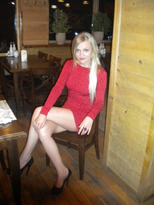 I'm looking for a strong, kind, brave man who knows how to make his loving wo...