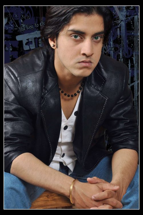 Hi.i am too handsome. girls love to talk wid me..they enjoy having friendship...