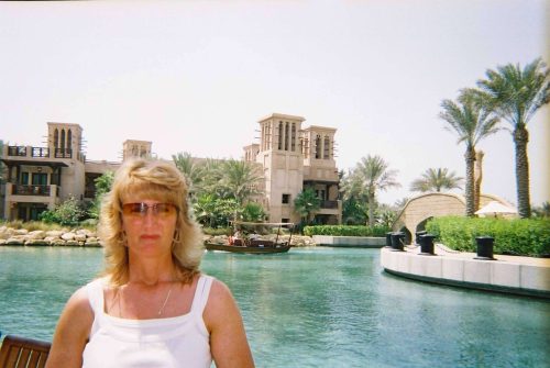 I AM LOOKING FOR A PARTNER WHO IS HONEST, CARING, FUNNY, EASY GOING, HARD WOR...