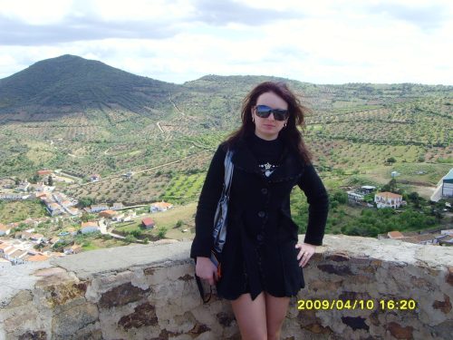 I love nature, animals, free love and travel...i'm verry sweet and sexy...