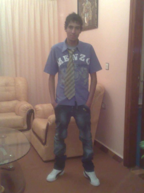 Iam looking for a girl that is kind and serious.. ..