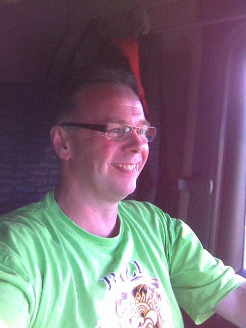 Looking for nice young lady for go with me to belanda 5 bulan and 7 bulan di ...